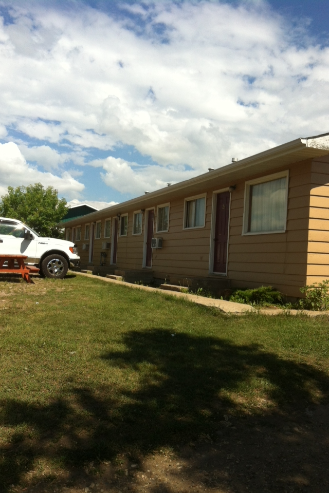 Hardisty Motel Extérieur photo